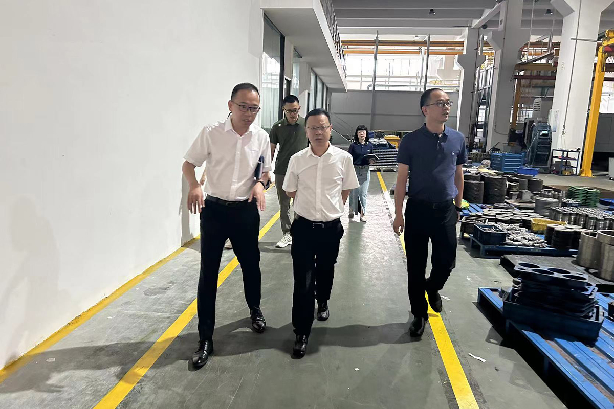 ???2023年8月4日平陽縣金縣長一行領導，蒞臨浙江恒齒傳動股份有限公司進行視察指導。